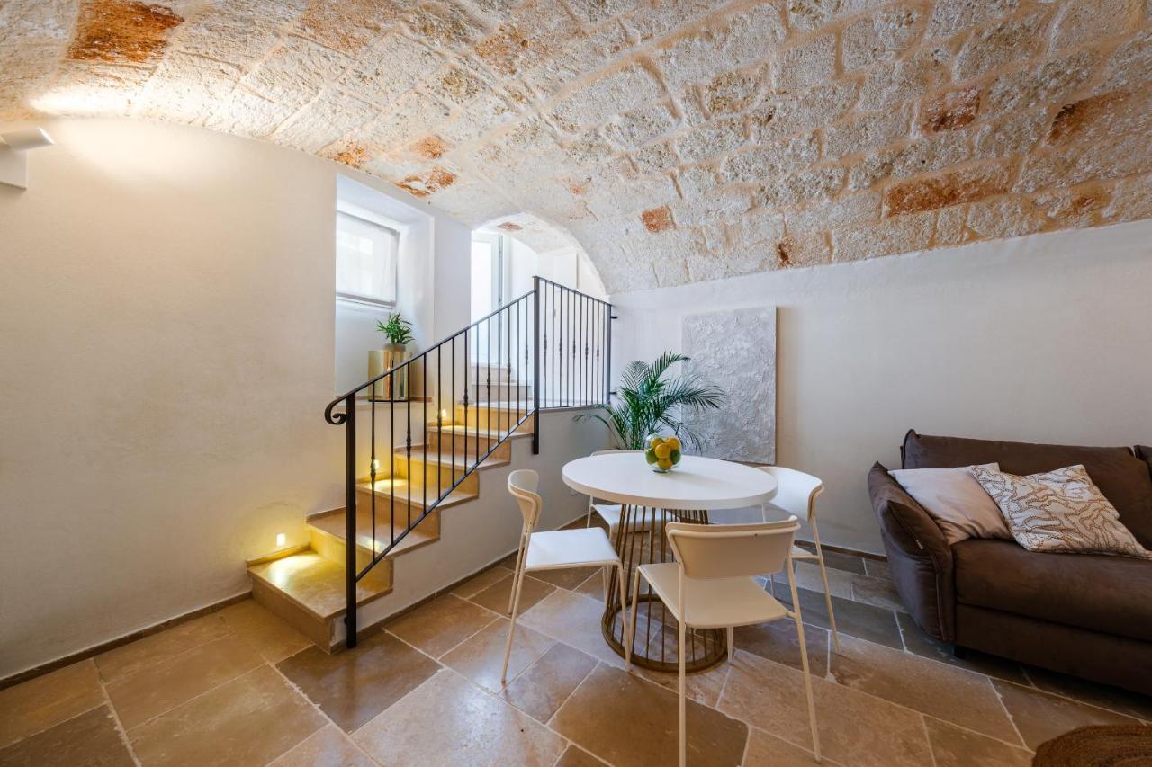 Helloapulia Charming Palazzo Clemente - Self-Catering Suites With Aircondition Monopoli Eksteriør bilde