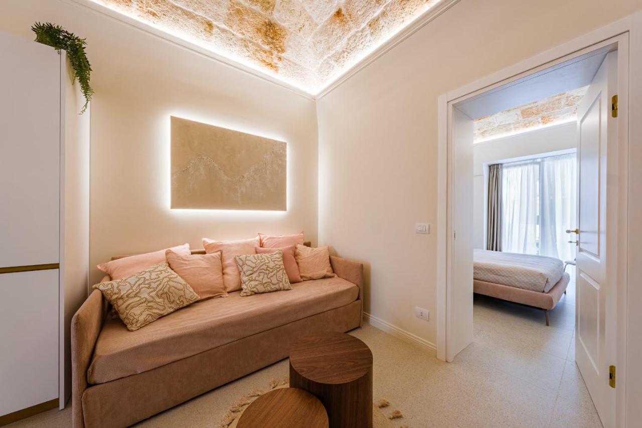 Helloapulia Charming Palazzo Clemente - Self-Catering Suites With Aircondition Monopoli Eksteriør bilde