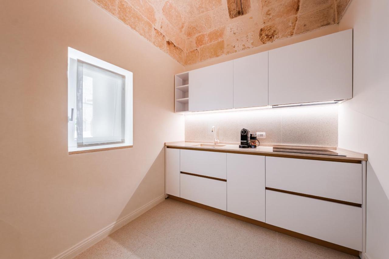 Helloapulia Charming Palazzo Clemente - Self-Catering Suites With Aircondition Monopoli Eksteriør bilde