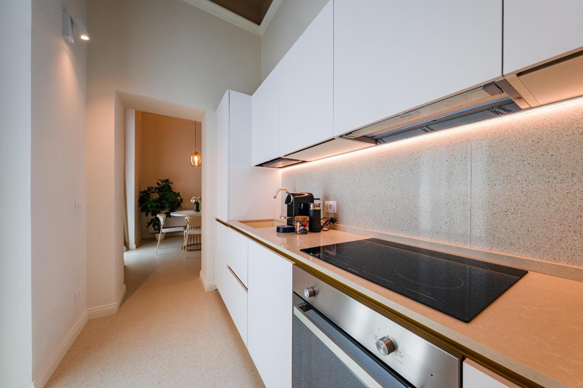 Helloapulia Charming Palazzo Clemente - Self-Catering Suites With Aircondition Monopoli Eksteriør bilde
